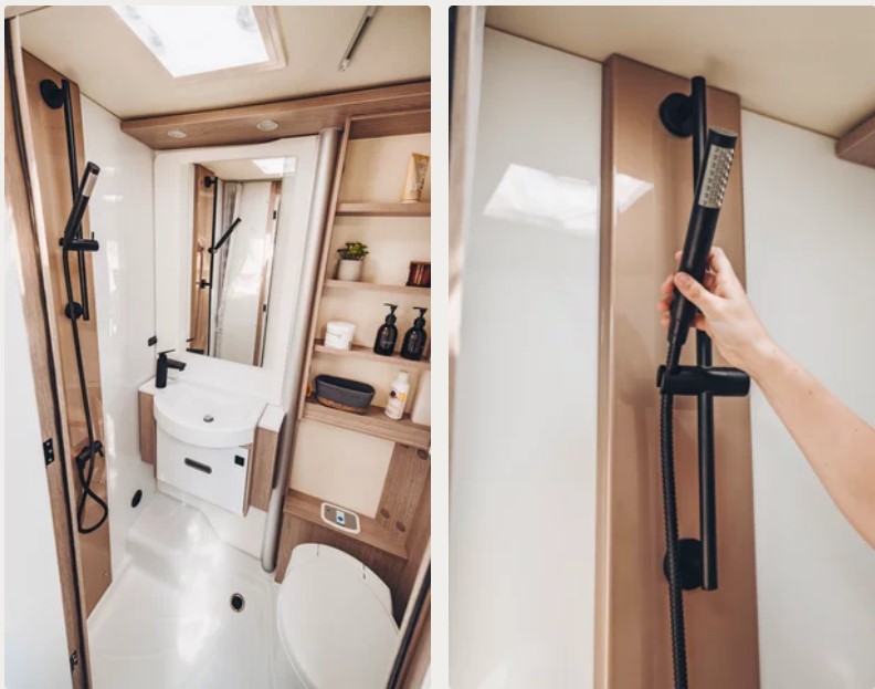 Modernes Wohnmobilbad mit Dusche, Waschbecken und Regal.