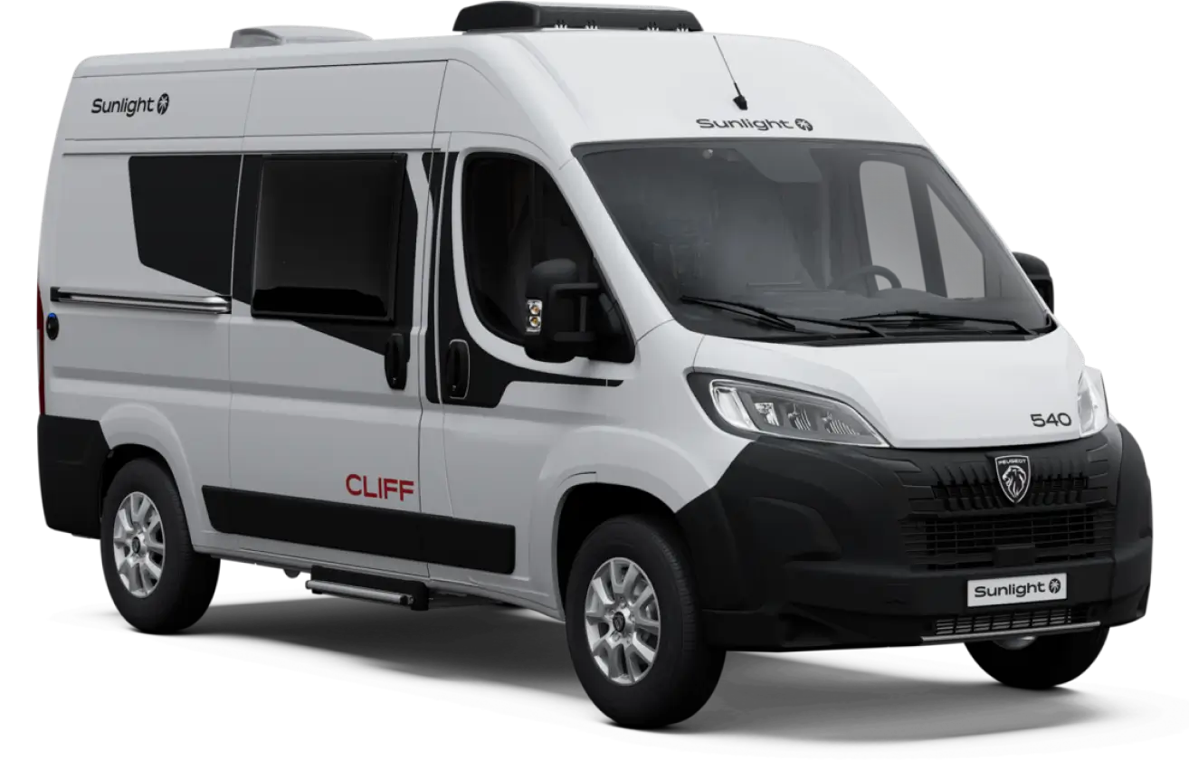 Weißer Sunlight Cliff 540 Campervan, seitliche Ansicht.