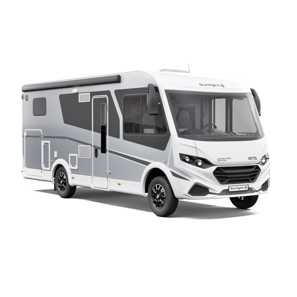 Ein weißes Sunlight Wohnmobil Modell 167S Adventure Edition vor transparentem Hintergrund.
